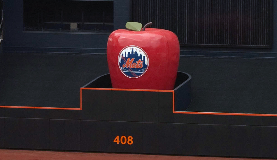 Mets Home Run Apple