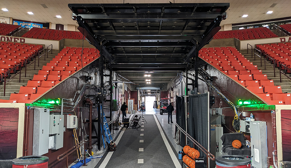 Lloyd Noble Center Operable Tunnel Cover