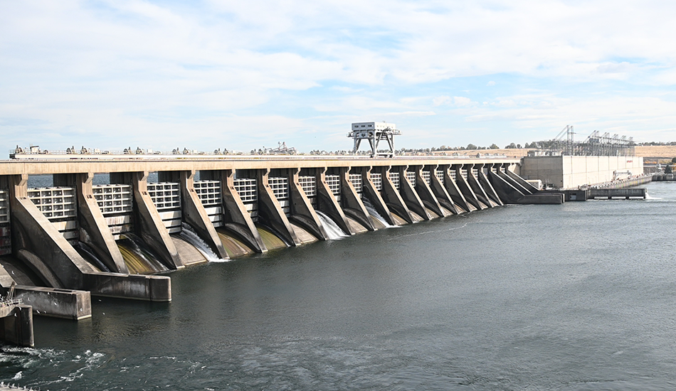 McNary Dam Intake Gates Support Beams